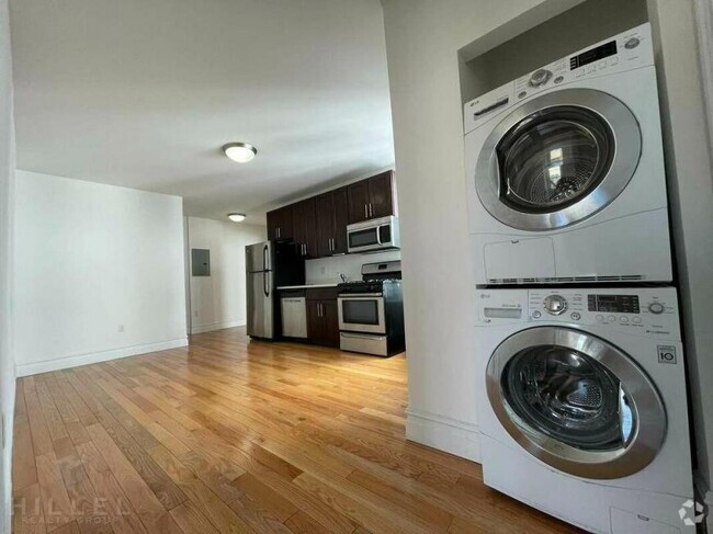 Building Photo - 1 bedroom in ASTORIA NY 11106 Unit C7 Rental