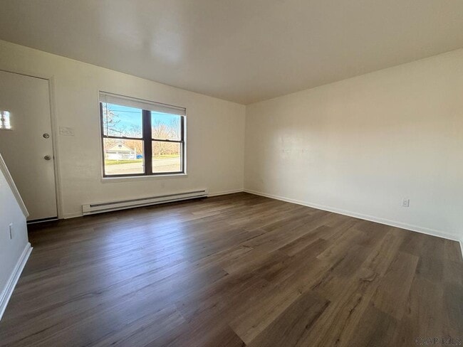 Photo - 302 Walters Ave