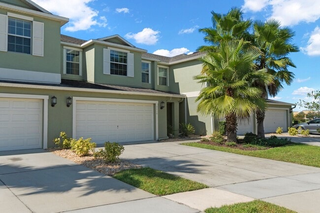 Photo - 4/2.5 Town Home w/ Loft and Office in Harr...
