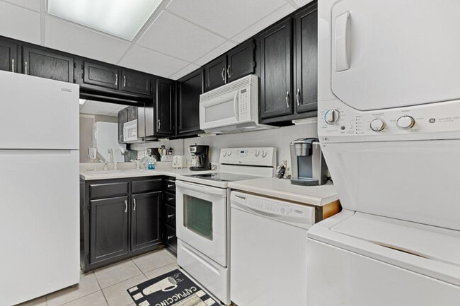 Photo - 3215 N River Rd Unidad ID1266990P