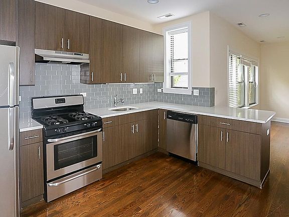Photo - 3709 N Wilton Ave Unit 3