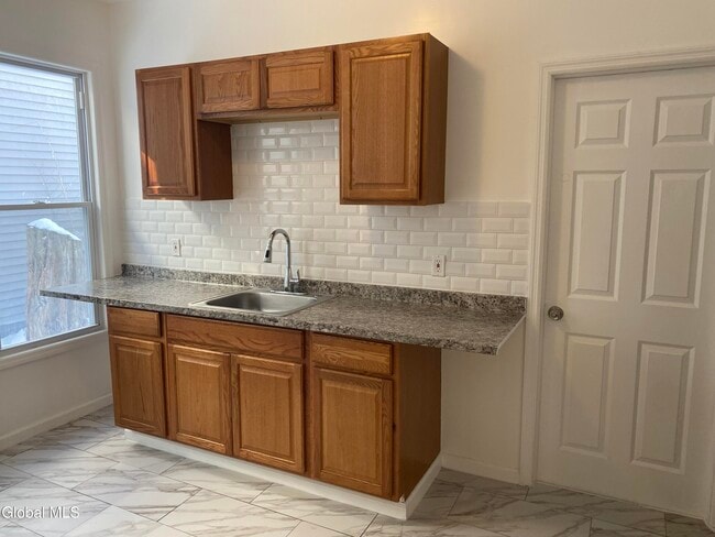 Photo - 407 Victory Ave