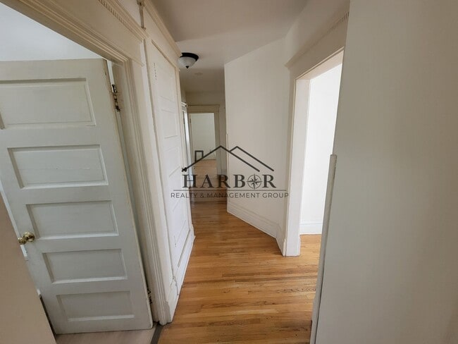 Photo - 711 1st Dr NW Unit B