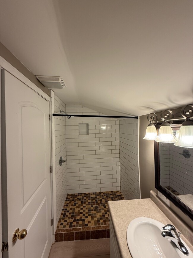 Photo - 311 Fountain St Unidad 311 Fountain Street Laf