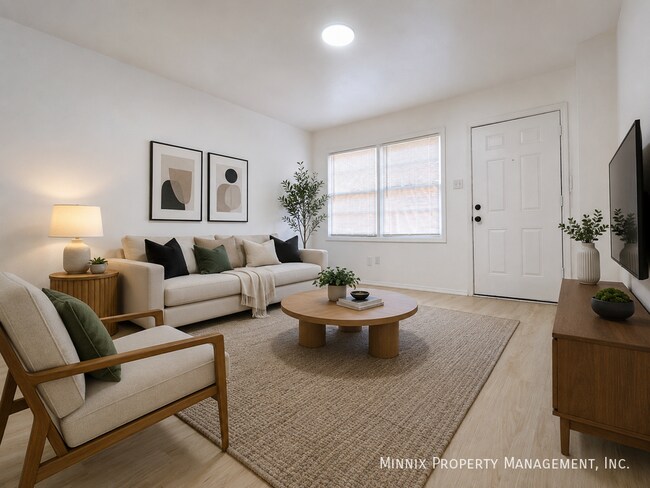 5005 Ave W.-5