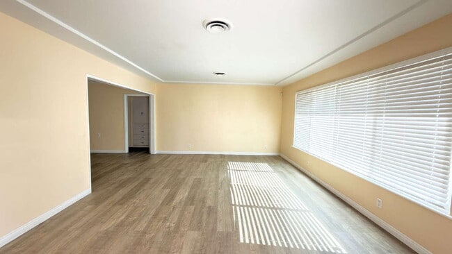 Spacious 4 Bedroom, 3 Bathroom Home with a Pool!