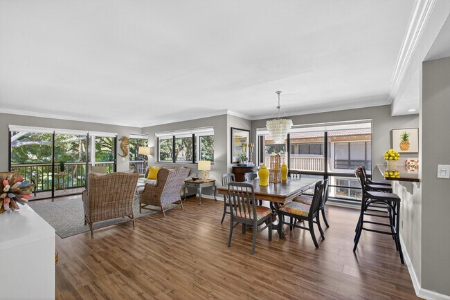 Photo - 605 Brackenwood Cove