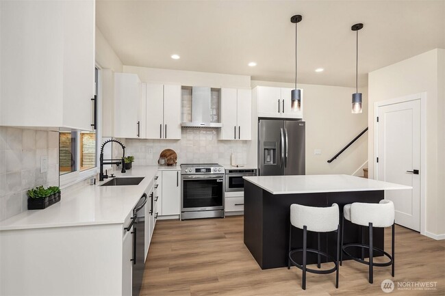 Building Photo - New Ballard Townhomes