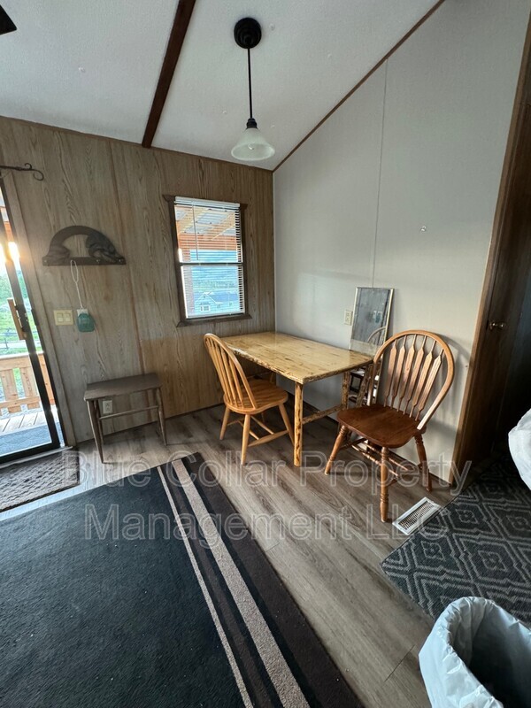 Photo - 143 Ward Rd