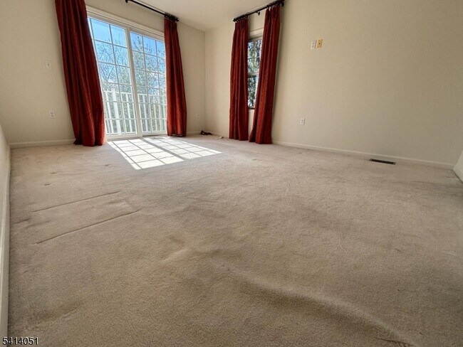 Photo - 18 Ashley Ct