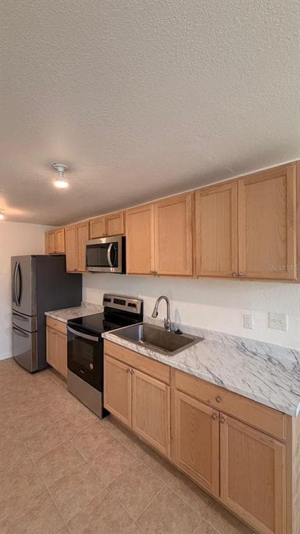 Photo - 301 Clark St