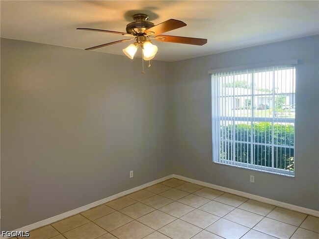 Photo - 616 SE 9th St