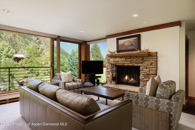 Photo - 728 S Galena St Unit B201