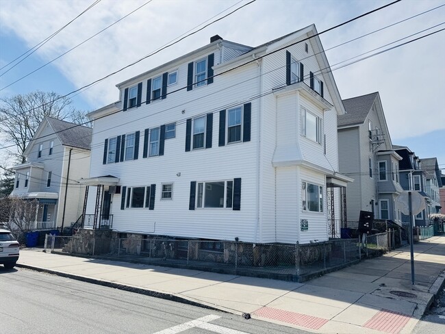 Photo - 631 Walnut St Unidad 1