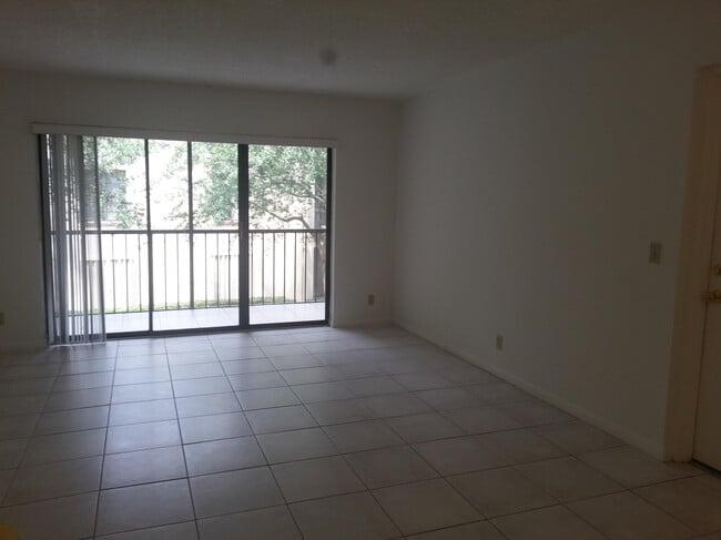 Photo - 206 Foxtail Dr Unit B2