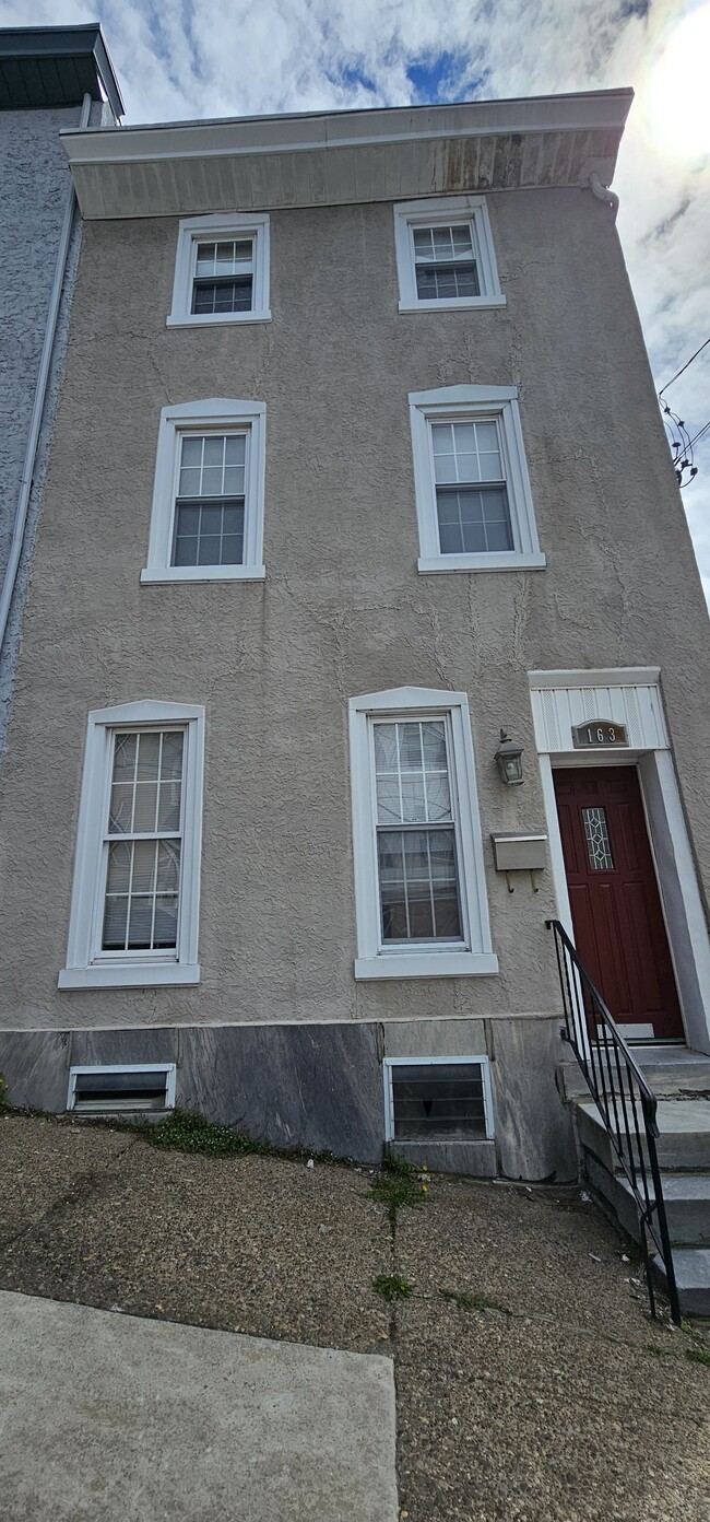 Photo - 163 Roxborough Ave Townhome