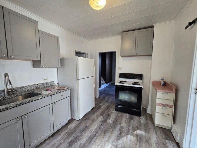 Photo - mad5865 Unit 5865