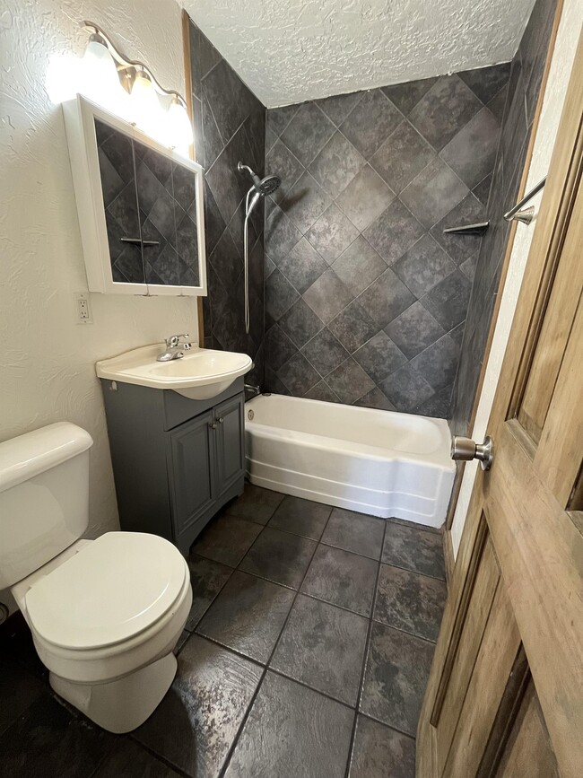 Photo - 111 E Haddock St