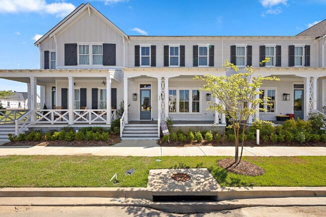 Photo - Luxury Townhome for Rent in Waterpointe | 3 Bed | 2.5 Bath | Private Courtyard