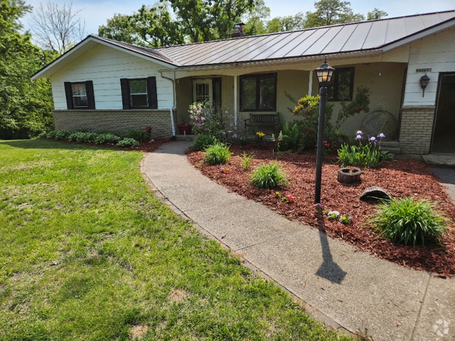 Building Photo - N6645 Fawn Cir Rental