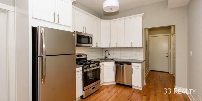 Photo - 2125 W Chicago Ave Unidad 2F