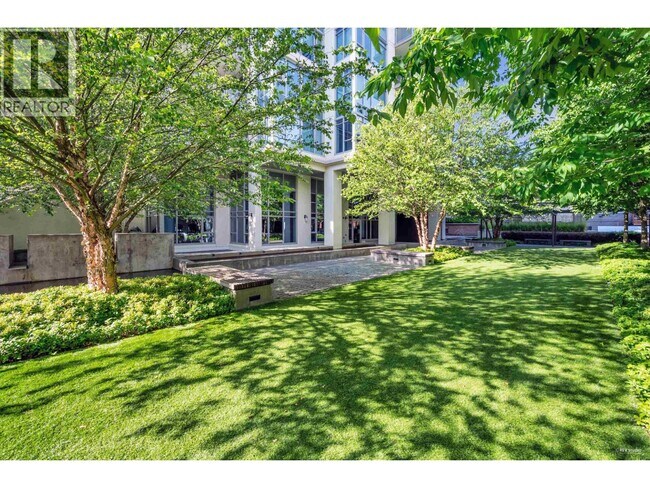 608 Belmont St Unit 1109