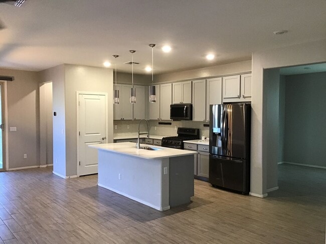 Photo - Clean, 3 Bdrm + Den, 2 Bath, 1842 sq/ft in...