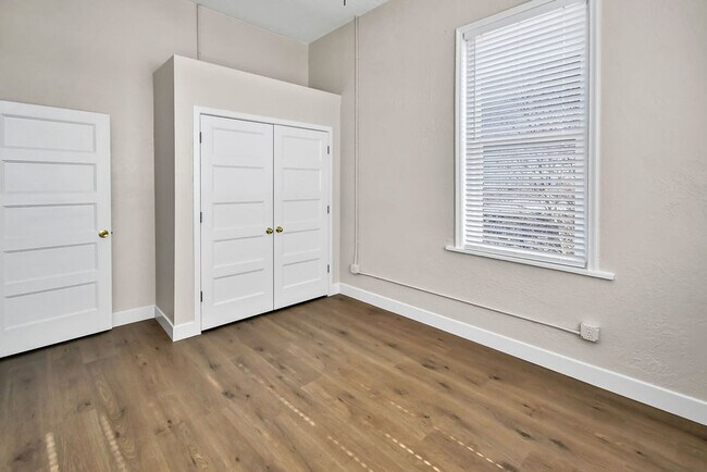 Photo - VINTAGE VAULT Unit 302