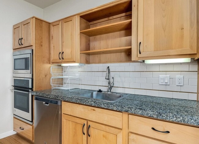 Photo - 4132 S Corbett Ave