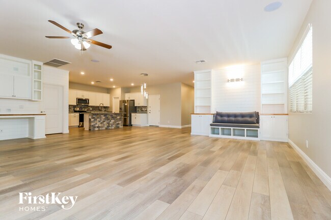 Photo - 8920 W Jefferson St