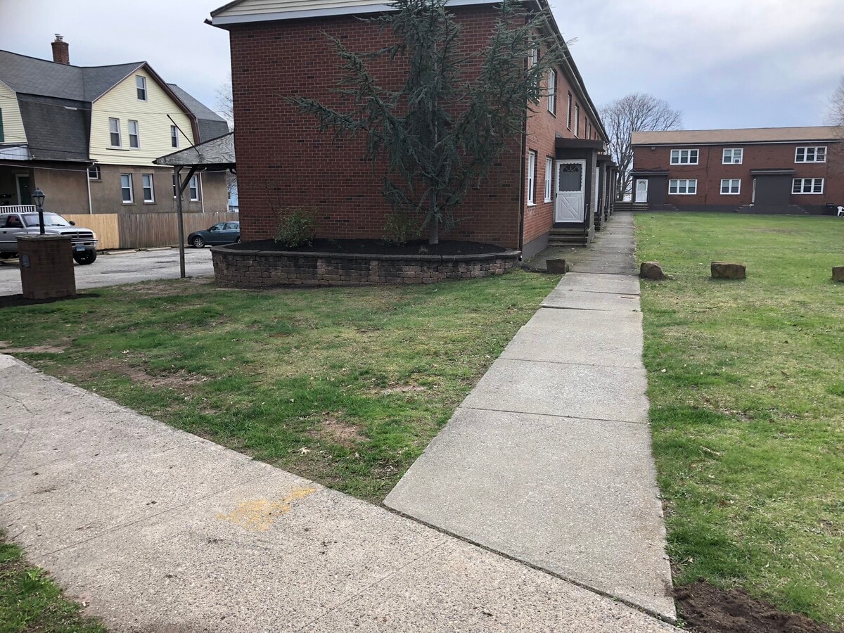 Photo - 694 Woodward Ave Unit Woodward Townhouses