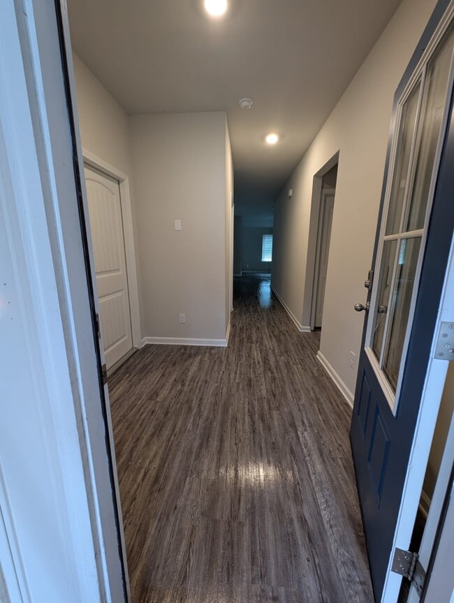 Photo - 13213 Fowler Dr