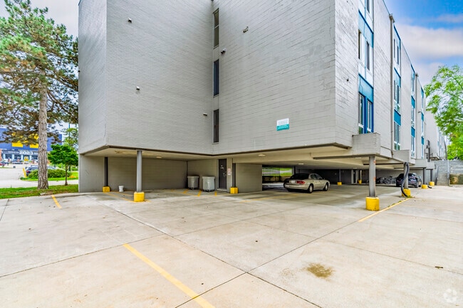 Photo - Tradewind Apartments