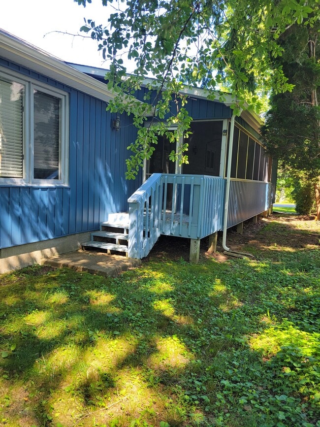 Photo - 111 Gilford Terrace