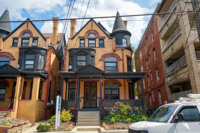 Edificio Malabar - The Mirabella