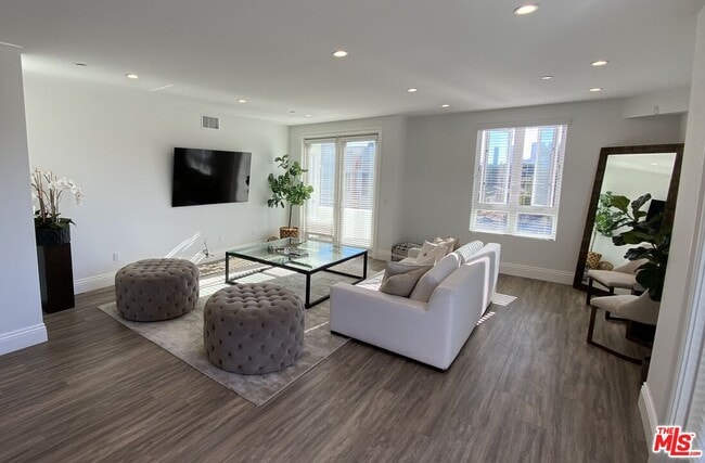 Building Photo - 8700 Chalmers Dr Rental