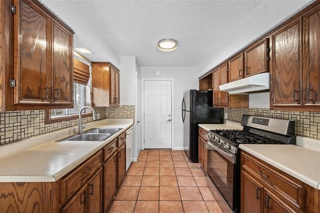 Photo - 7506 Glenhill Rd