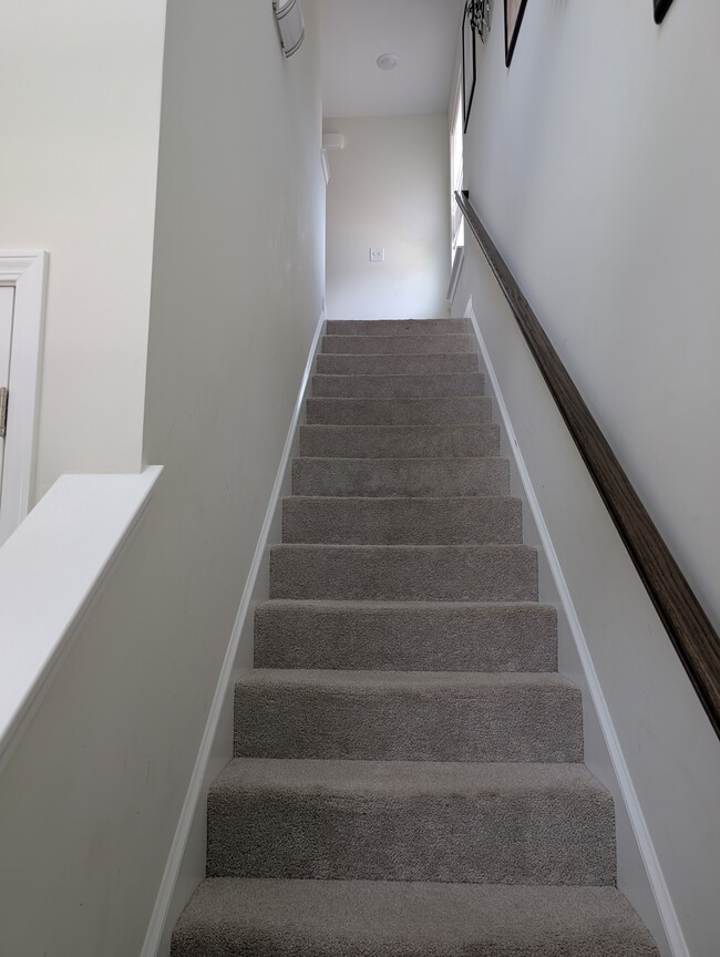 Photo - 384 Hardman Rd