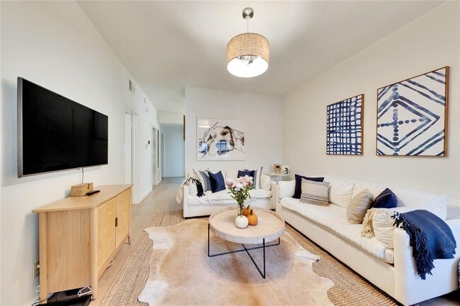 Photo - 2216 San Gabriel St Unit 204