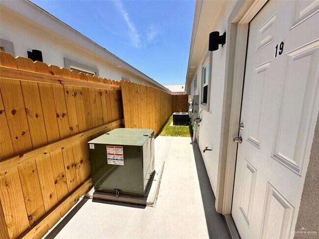 Photo - 16 S Alamo Rd Unidad 19