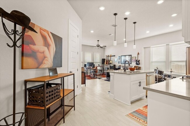 Photo - 12810 Stanford Dr