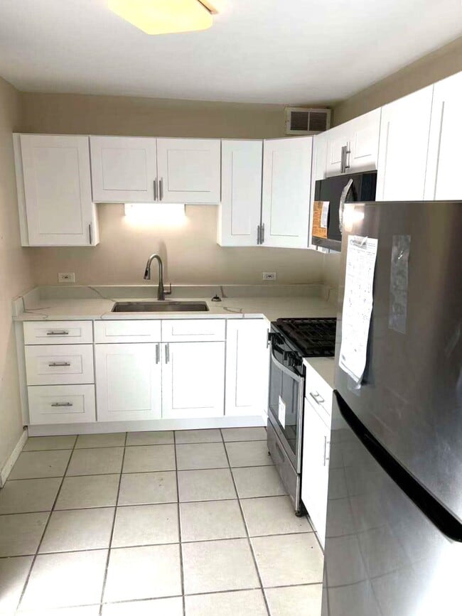 Photo - 3021 S Michigan Ave Unit 310