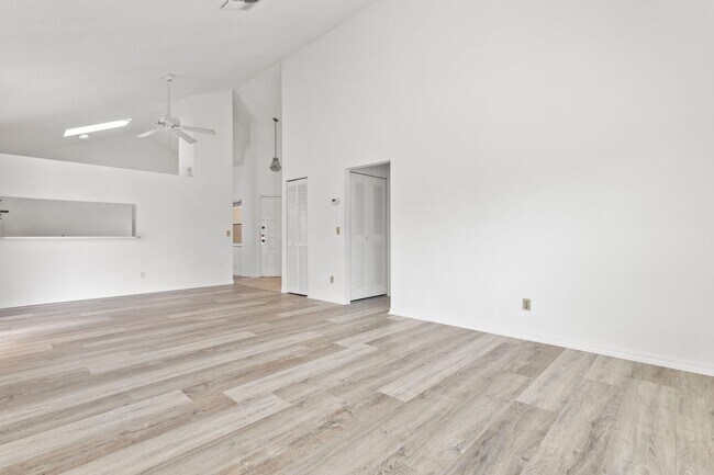 Photo - 17038 Terraverde Cir Unit 17038 Terraverde Circle