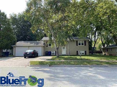 Photo - 412-414-414 N St Bernard Dr Townhome
