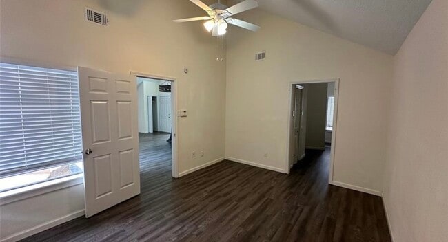Photo - 4626 Green Trail Dr