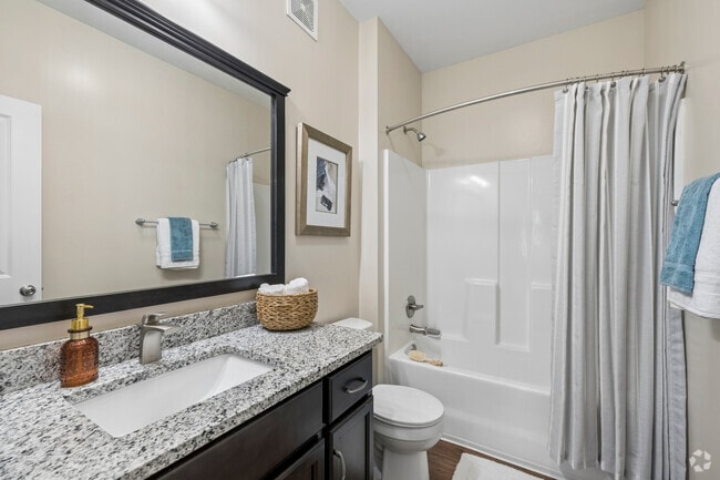 2BR, 2BA - 1,392SF - Second Bathroom