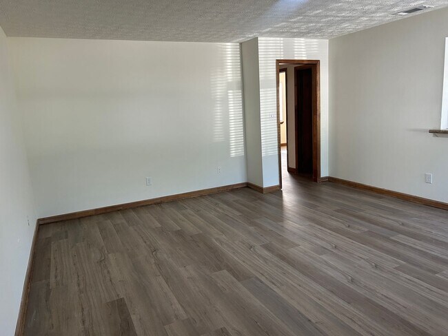 Photo - 125/127 Deer Creek Dr Unit 127 Deer Creek Dr