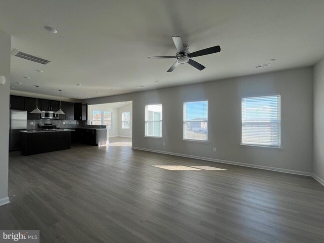 Building Photo - 35 Signal Knob Cottage Dr