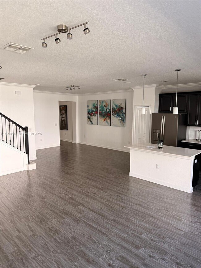 Photo - 8543 Spyglass Ln