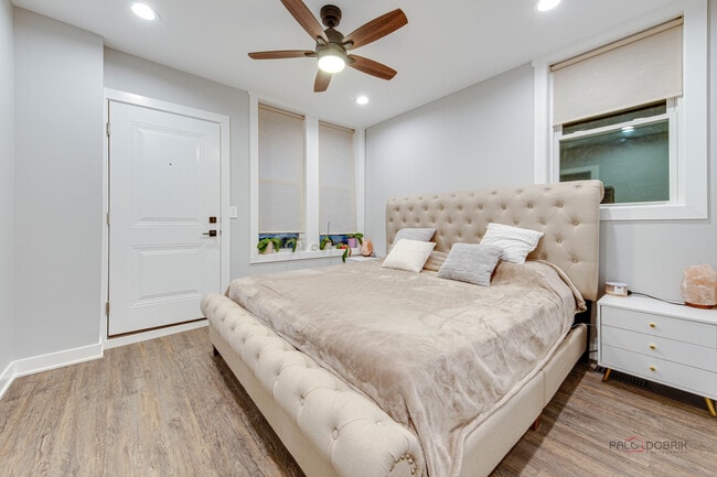 Photo - 1346 N Artesian Ave